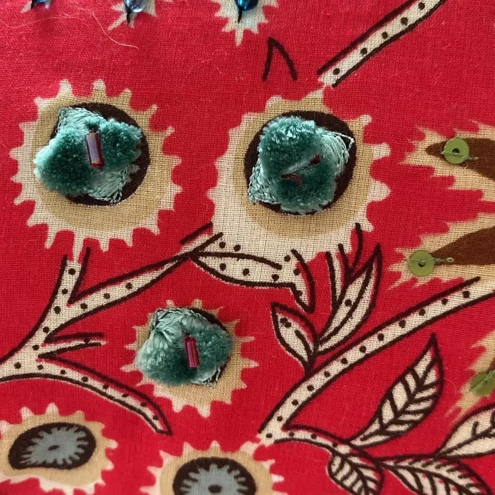 Pier 1 accent throw pillow Used 4 staging like NEW! Beautiful intricate details